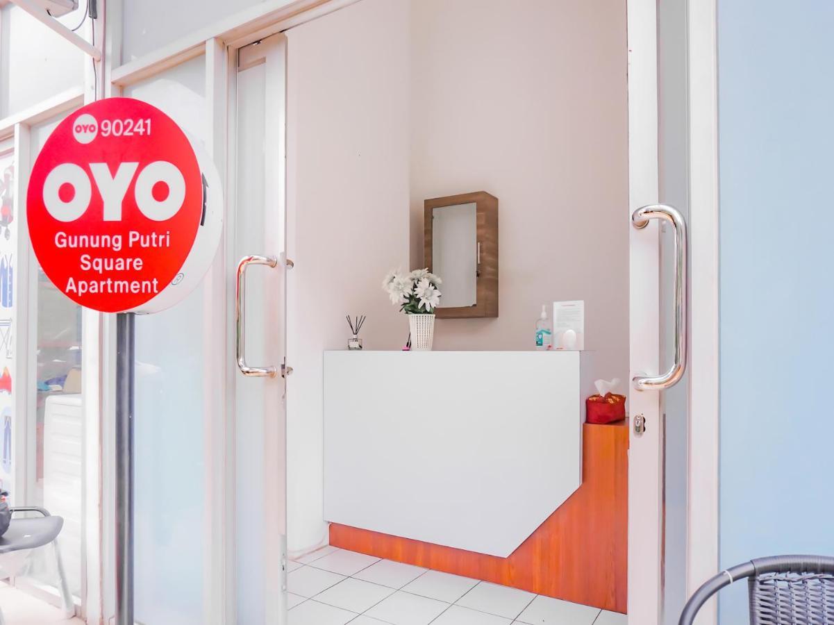 Oyo 90241 Sirooms Apartmen Gunung Putri Bogor Extérieur photo